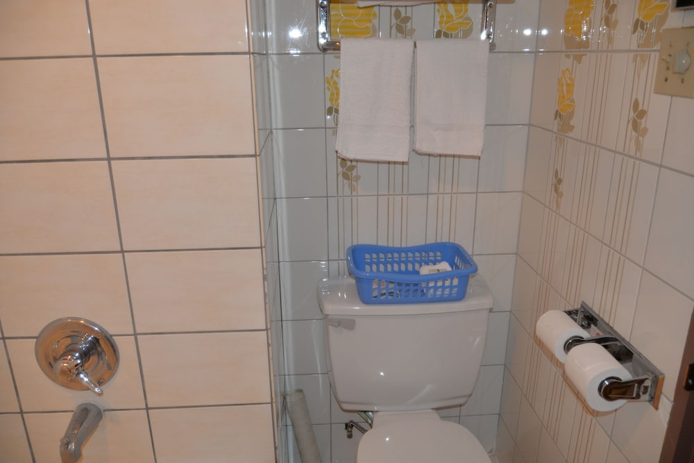 Travelodge by Wyndham Saint-Liboire 8/27