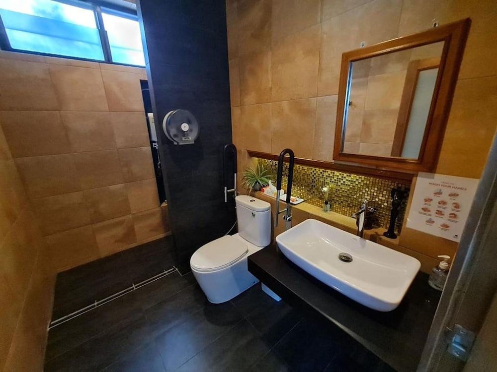 Baan Mee Phuket 51/55