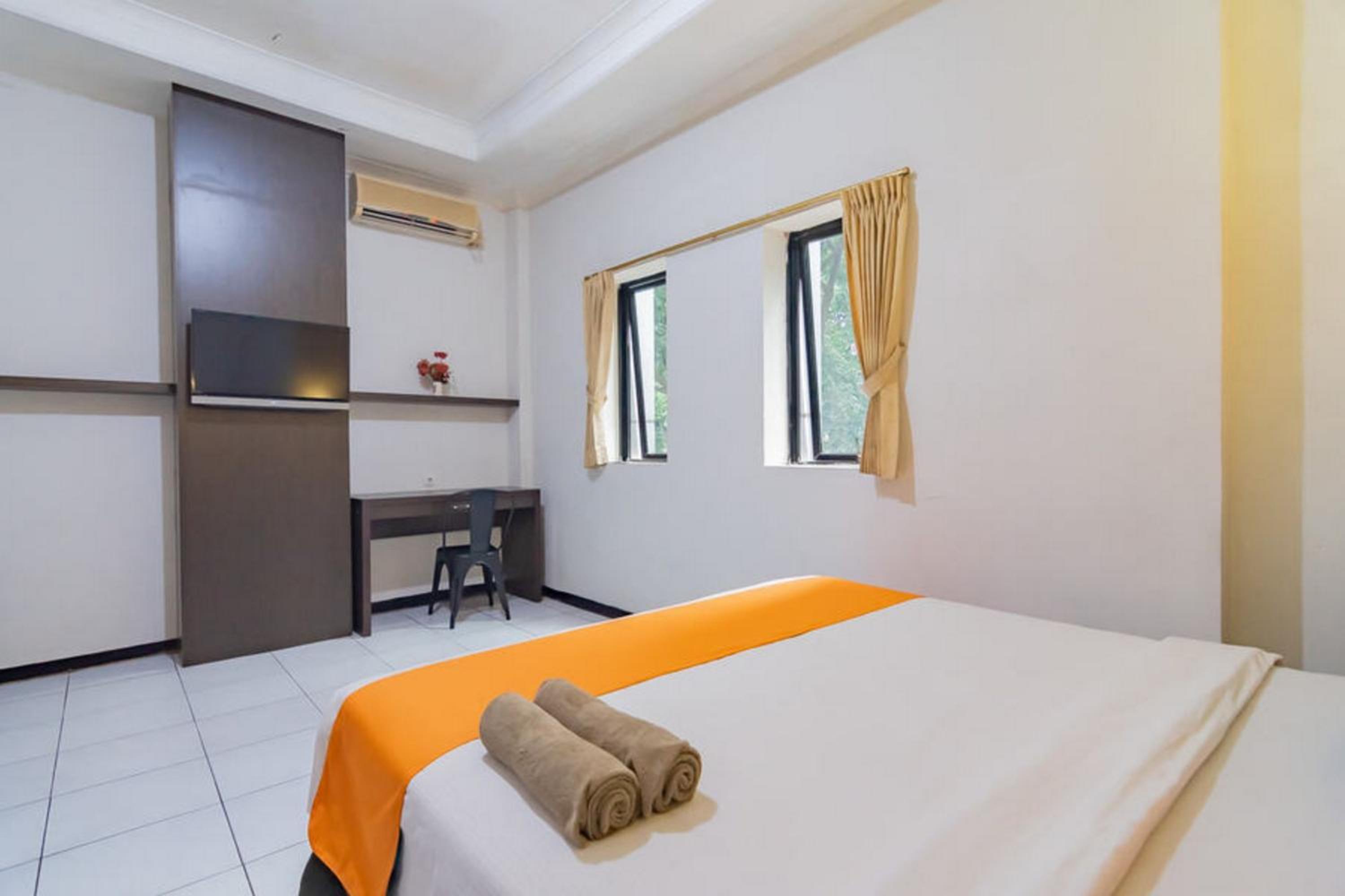 Cihampelas Hotel 1 8/50