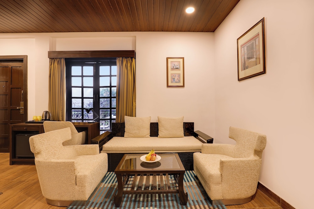 Lemon Tree Hotel Dapoli 23/50