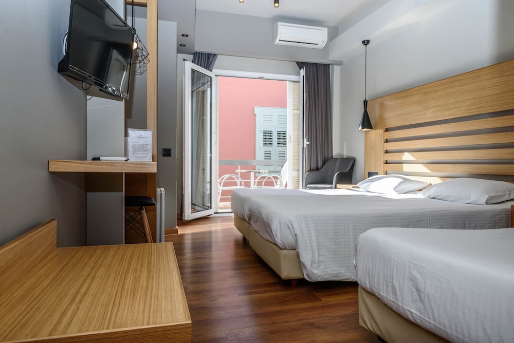 Agamemnon Hotel 3/67