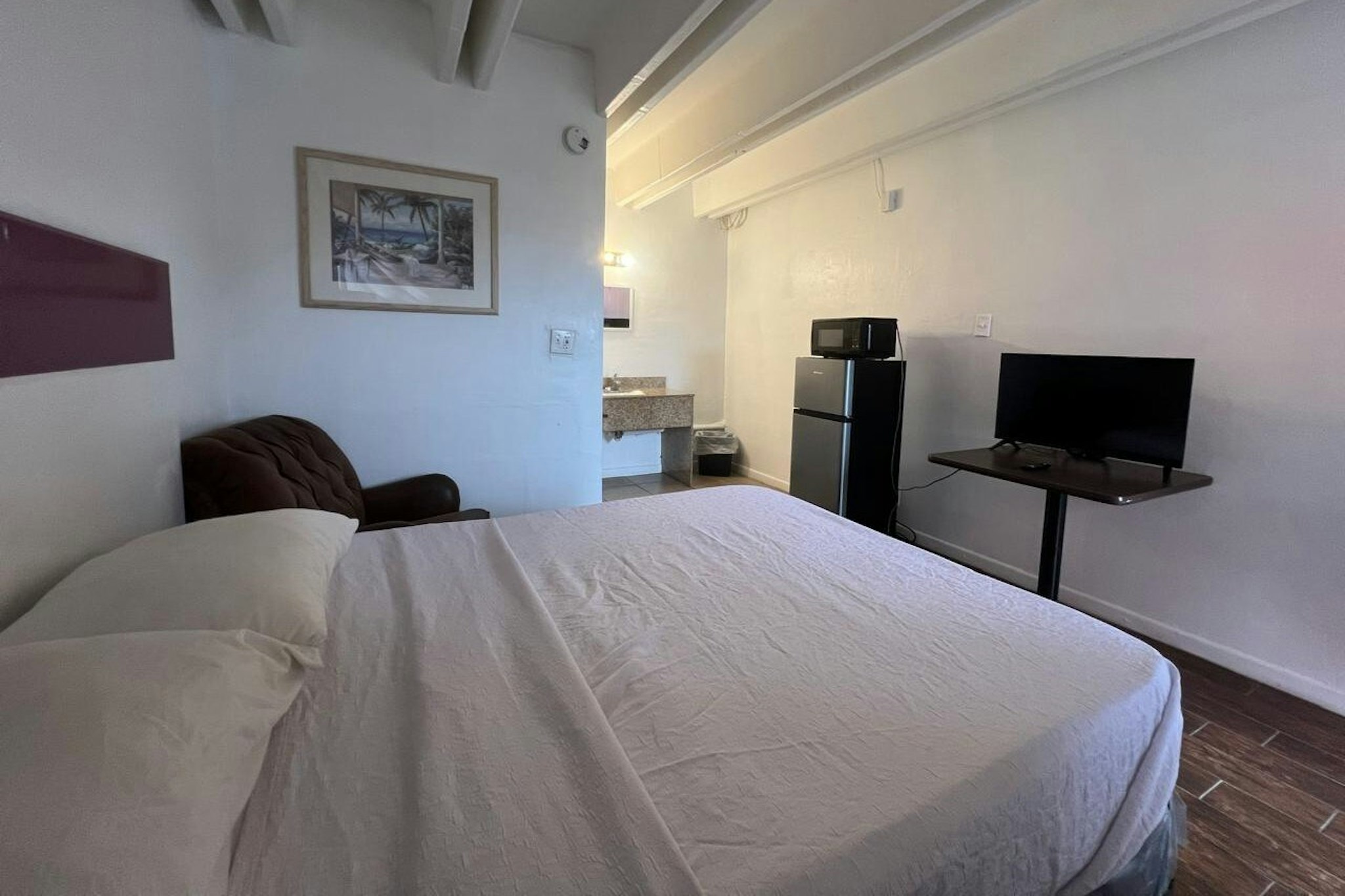 OYO Anhinga Motel 13/28