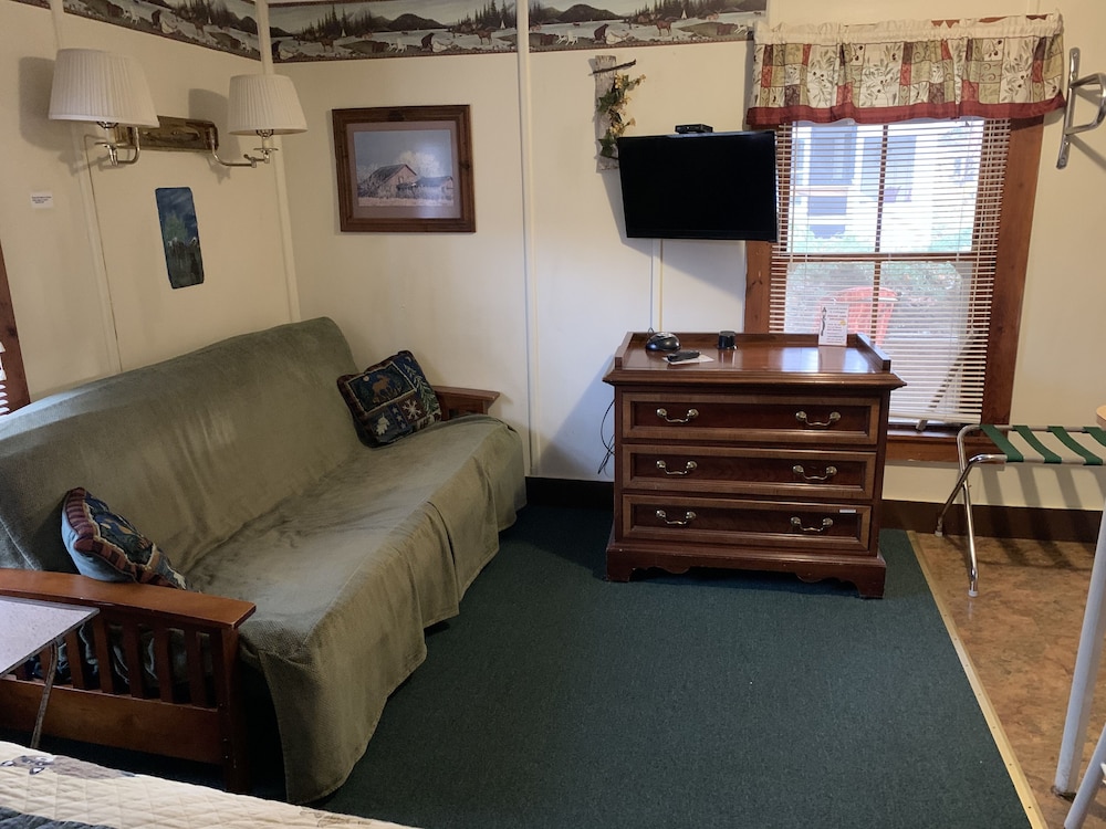 Carroll Motel & Cottages 27/42
