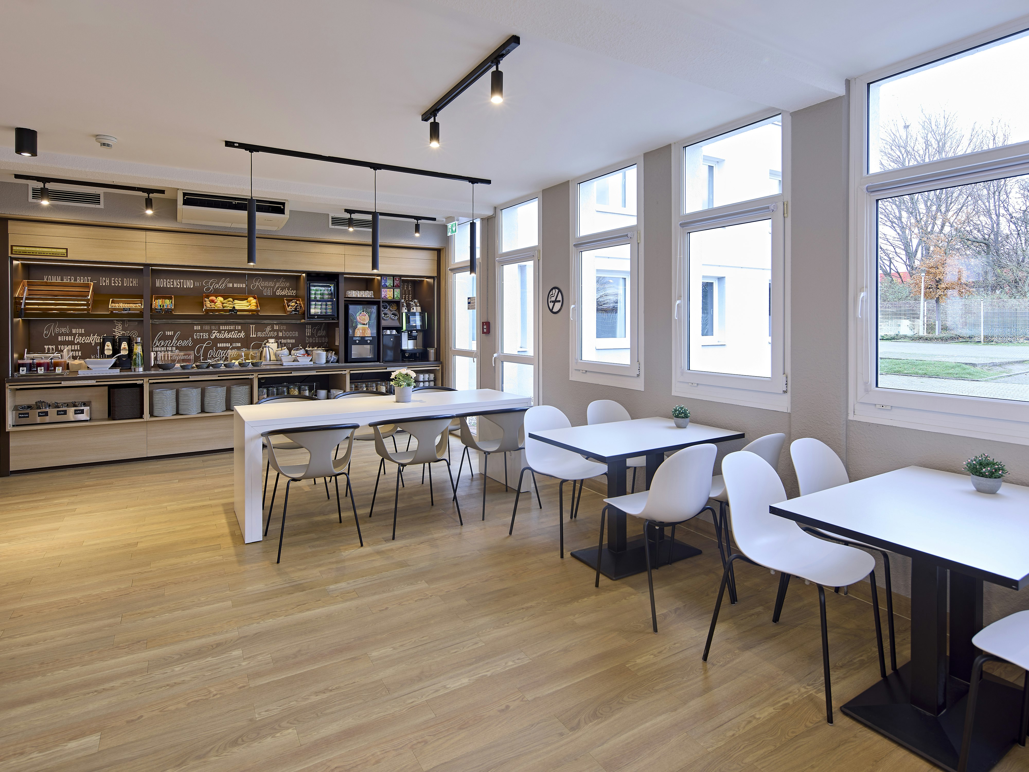 B&B Hotel Koln Airport 22/30