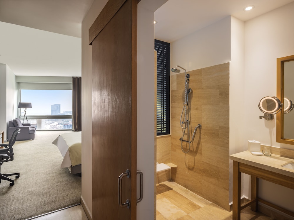 غرفة ديلوكس بسرير كينج، The Paragon Hotel Mexico City Santa Fe by Accor 8/10