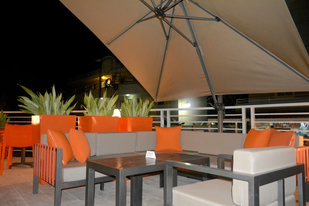 Ducassi Suites Rooftop Pool Beach Spa 51/76
