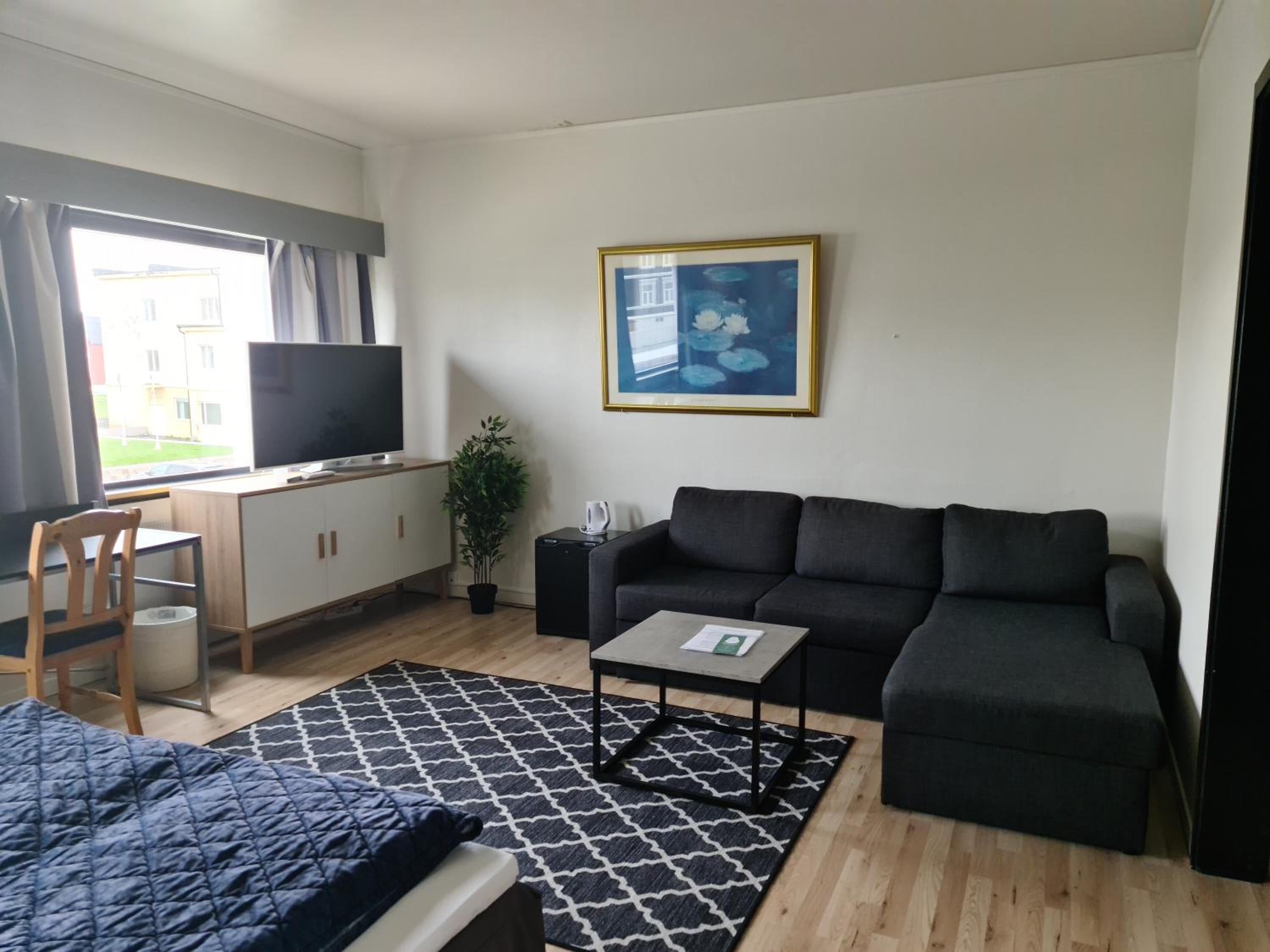 Vardo Hotel 25/50