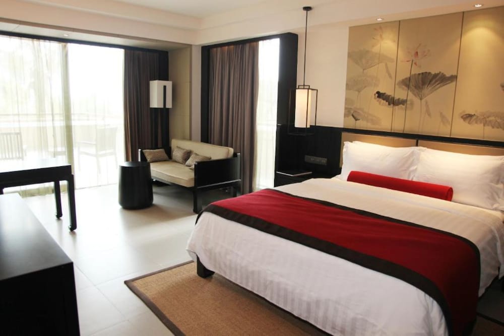 Pullman Oceanview Sanya Bay Resort and Spa 17/76