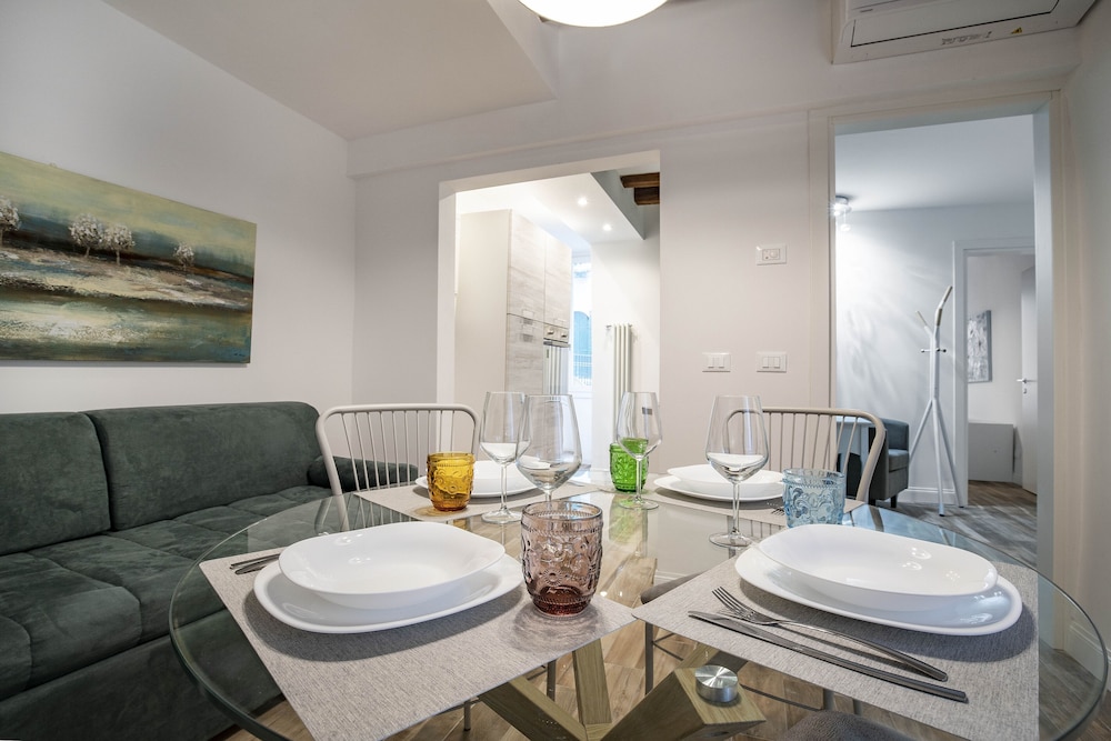 Suite 1421 Terrace 21/22