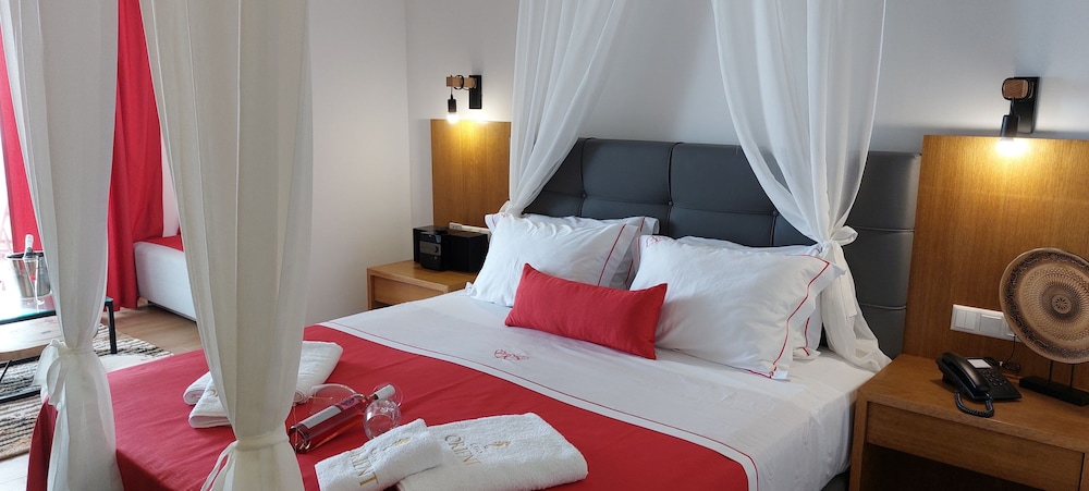 Cavo Orient Beach Hotel 13/50
