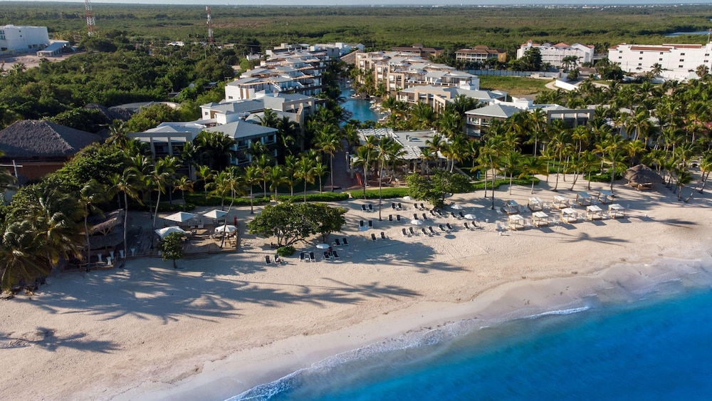 Blue Beach Punta Cana Luxury Resorts 45/47