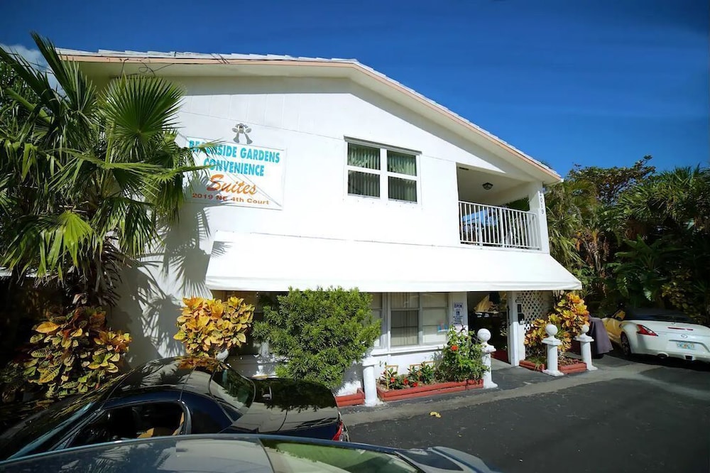 Beachside Garden Apartments By Lowkl 1/50