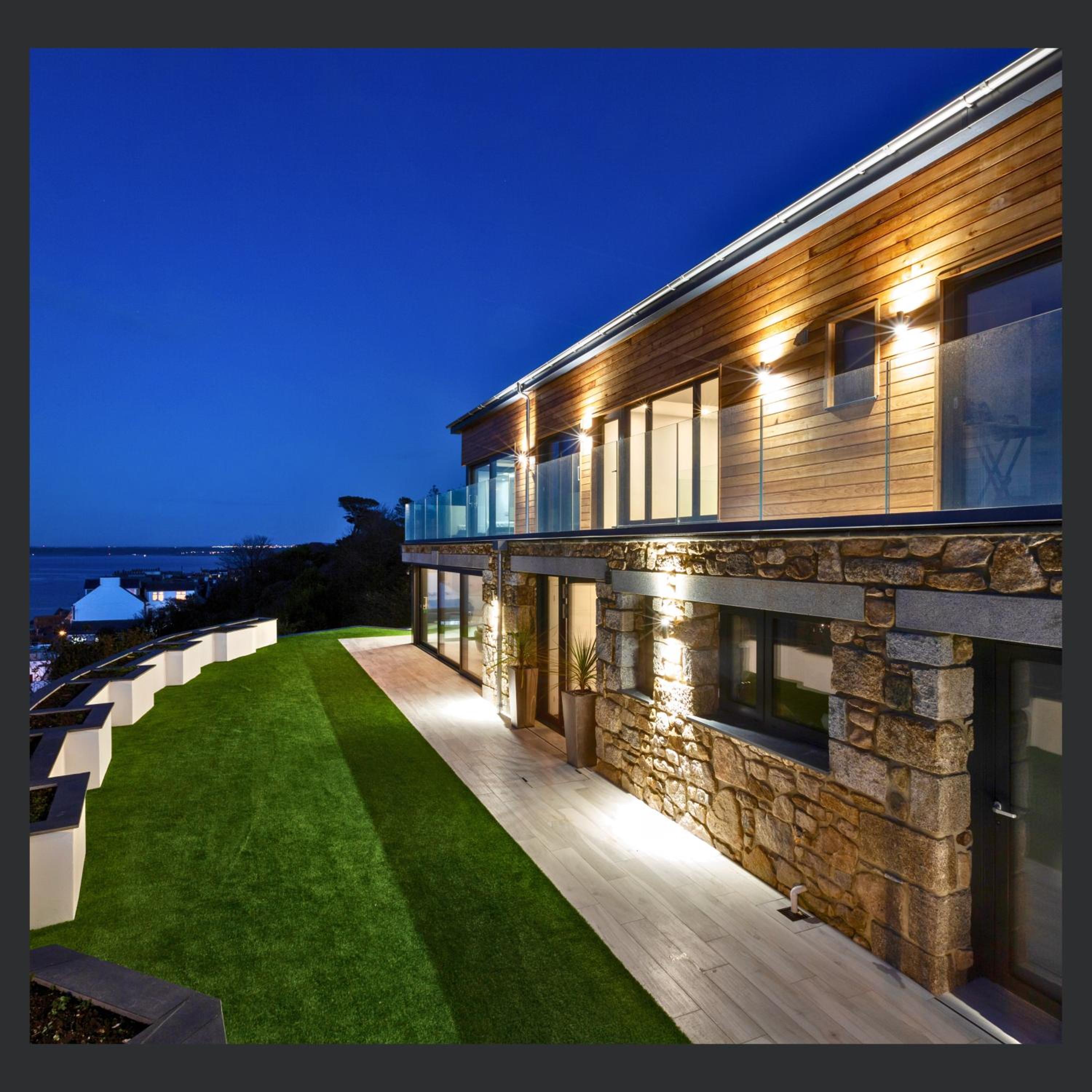 Uno St Ives 25/26
