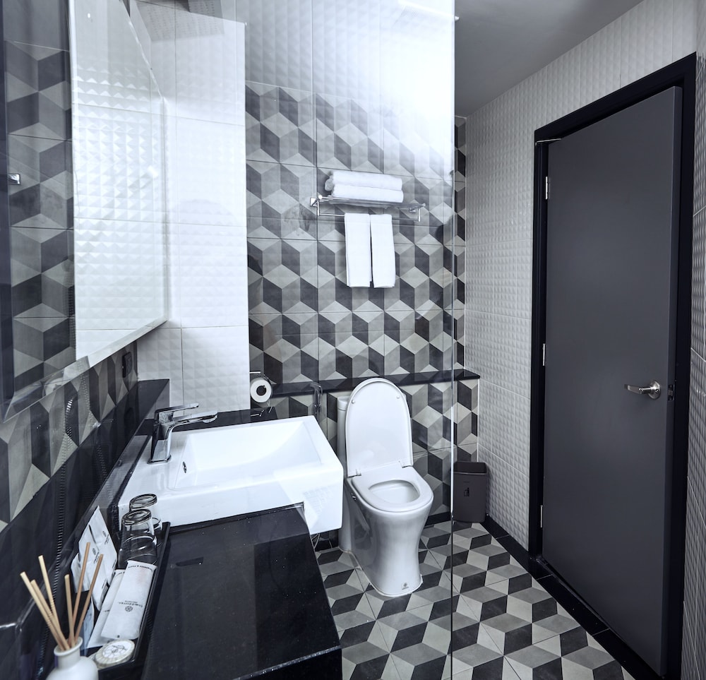 Chezzotel Pattaya 11/73