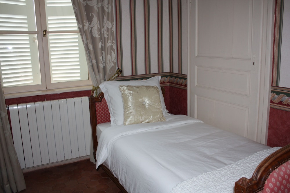 Chateau Latour 9/33