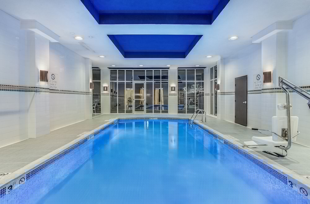 Holiday Inn Louisville Airport - Fair/Expo 37/57