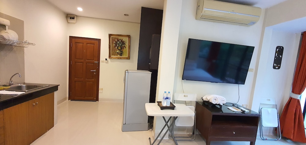 At 1150 villa 34/39