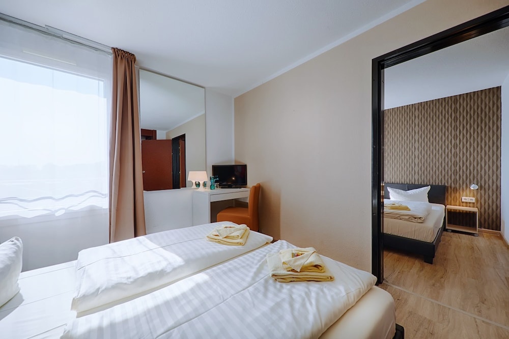 COMFORT HOTEL LEIPZIG WEST 12/43