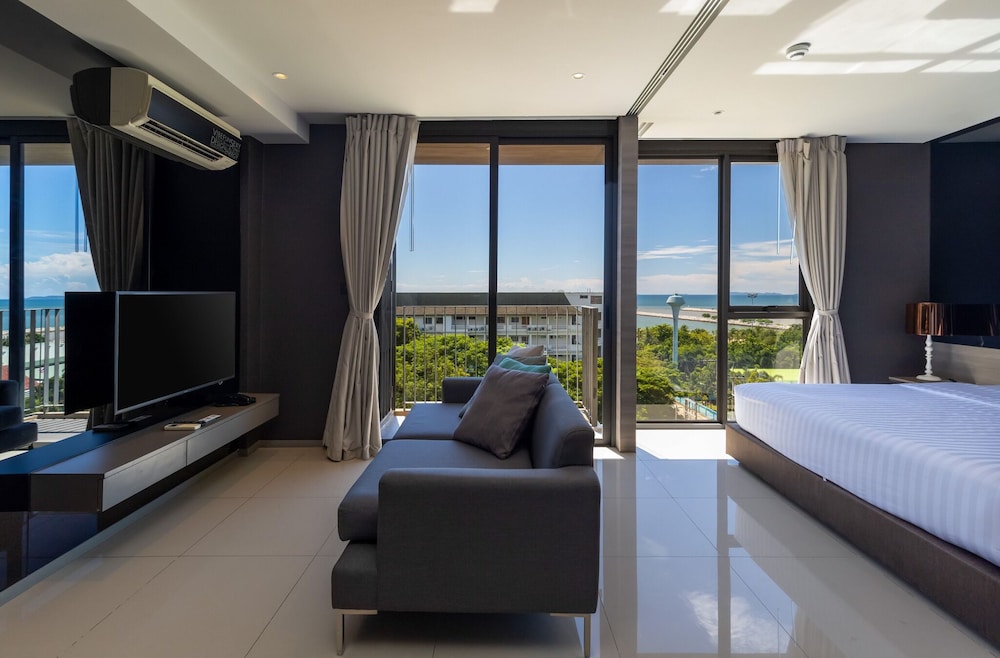 Room at Seaphere Pattaya Hotel, SATTAHIP