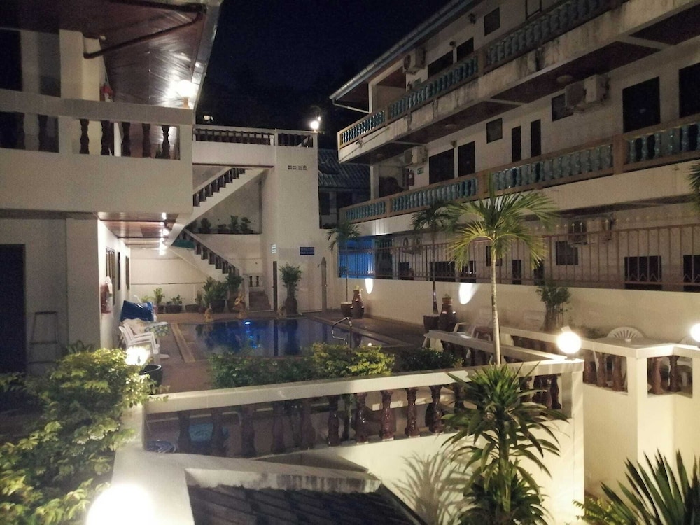 BLUE SKY RESIDENCE 57/58