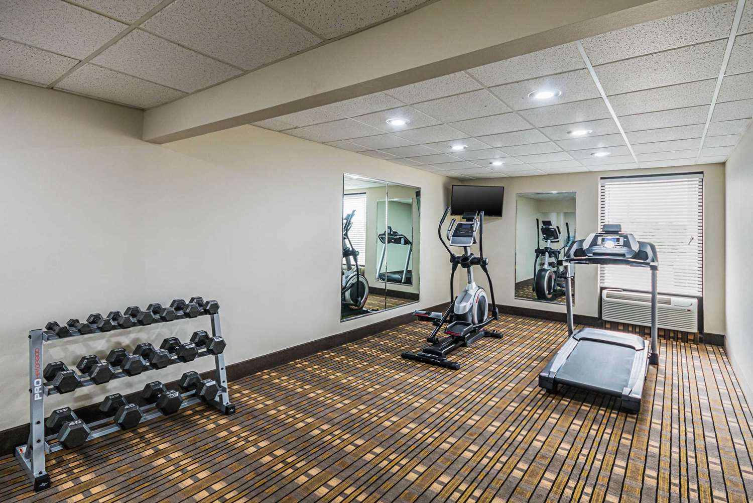 Quality Inn Berea, KY 22/32