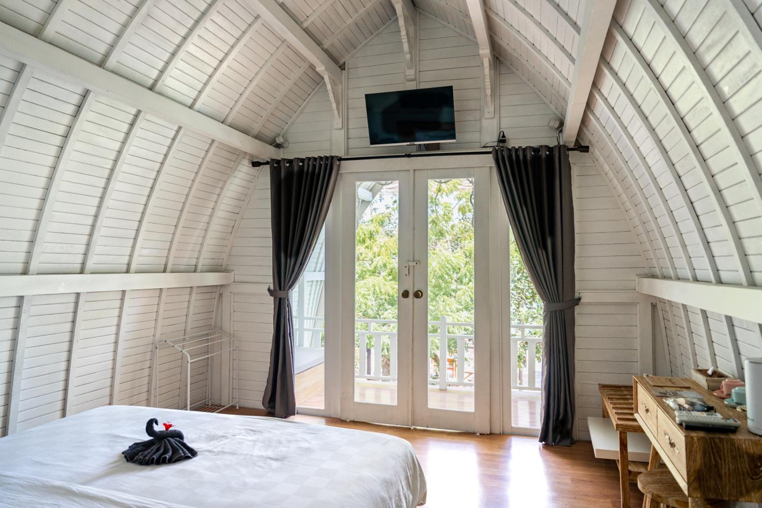 Deluxe, King Bed, Balcony