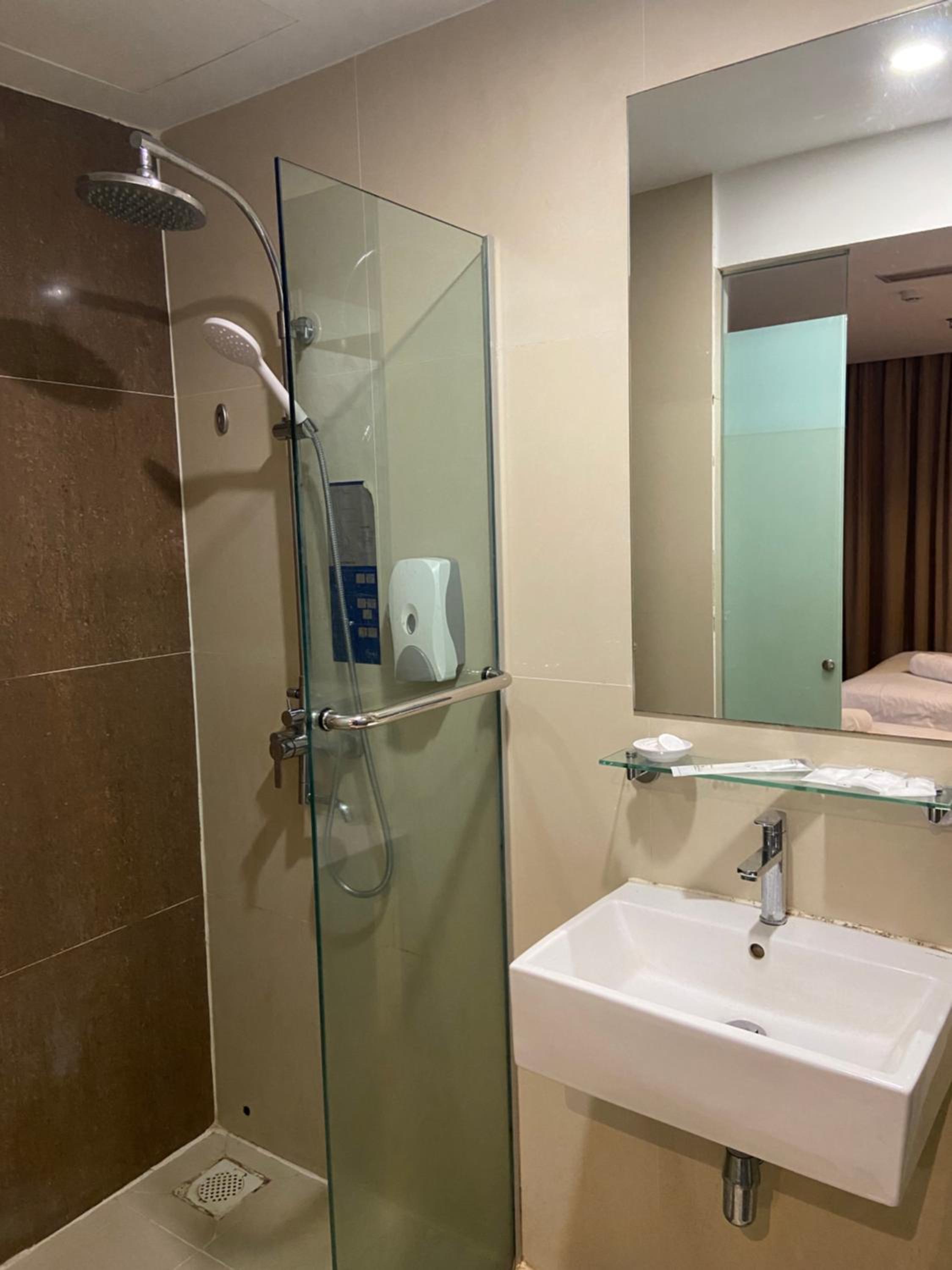 FRENZ HOTEL KUALA LUMPUR 45/47