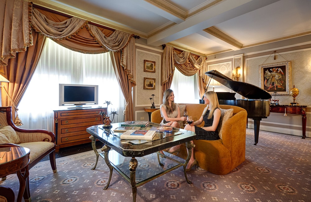 Hotel Elysee 26/31