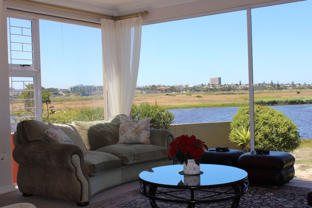 Cinnamon House Bed And Breakfast 25/46