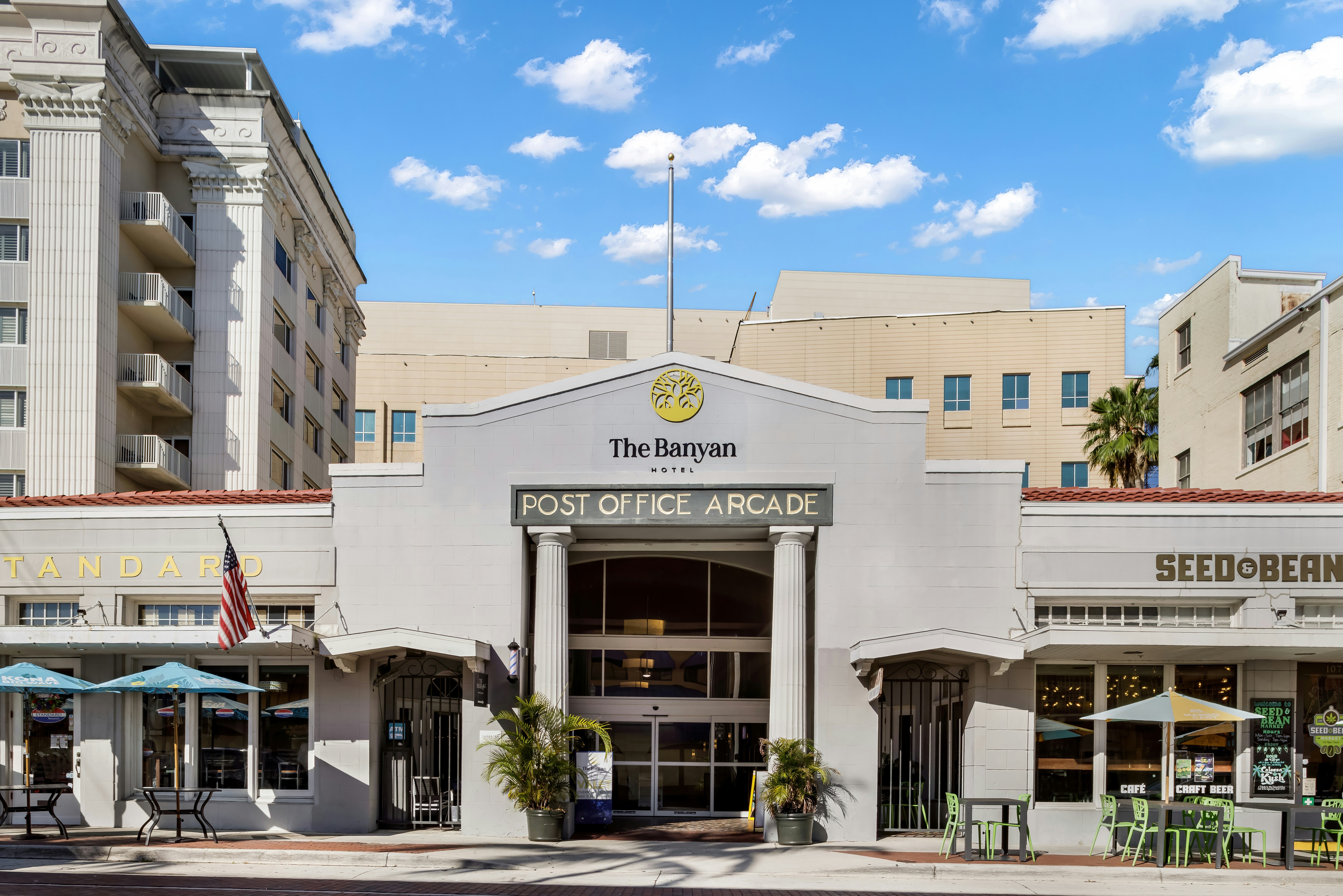 The Banyan Hotel Fort Myers Tapestry Collection By Hilton 3/39