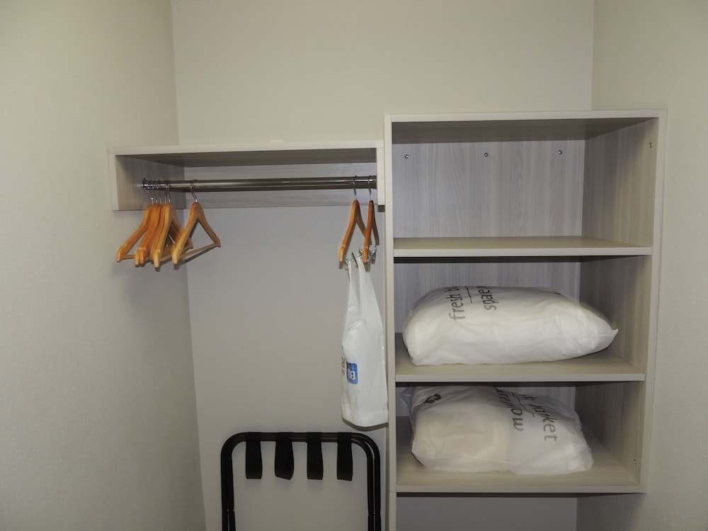 Best Western Plus Clarks Summit Scranton 17/37