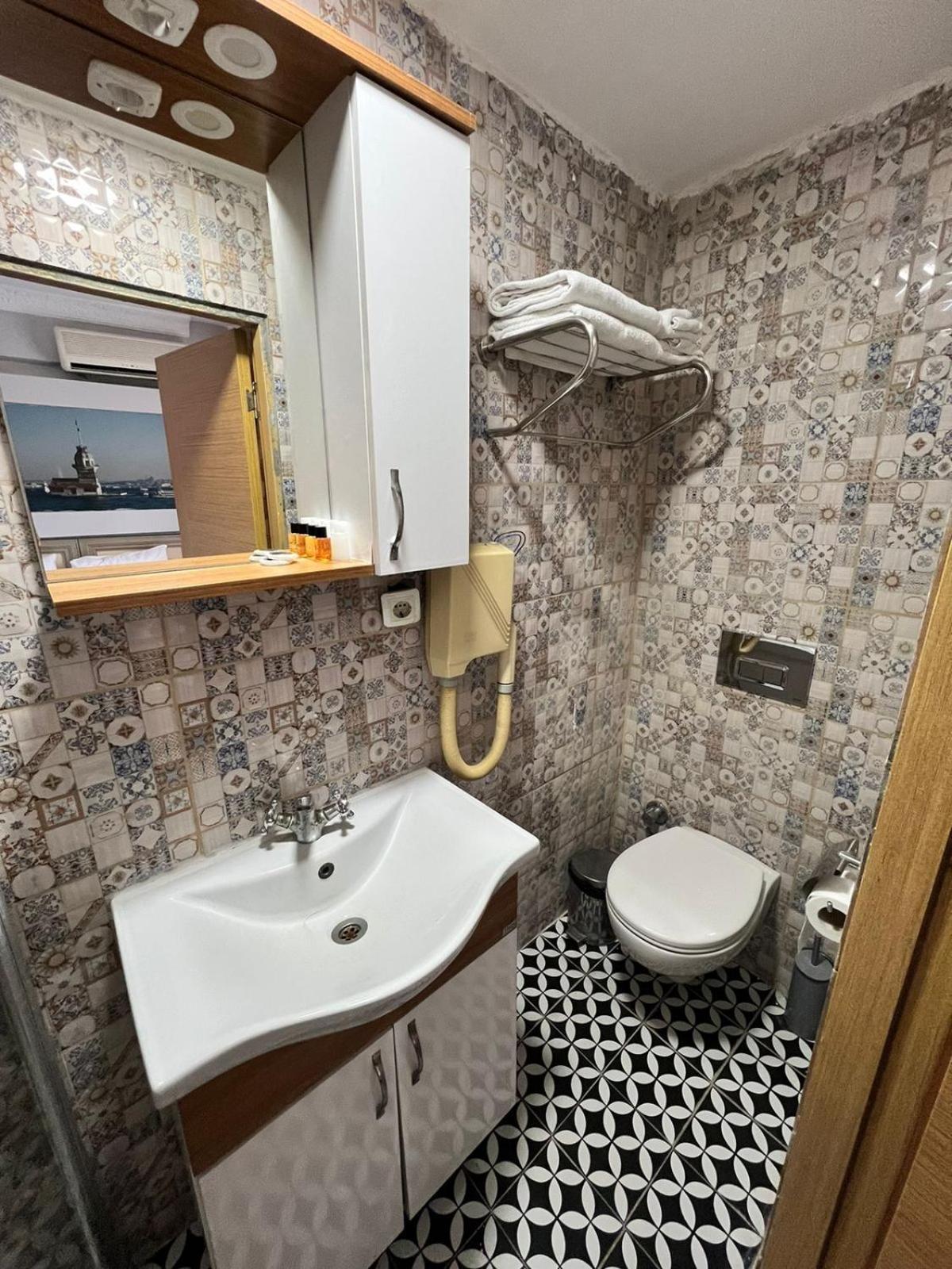 Preferred Hotel Old City 35/41