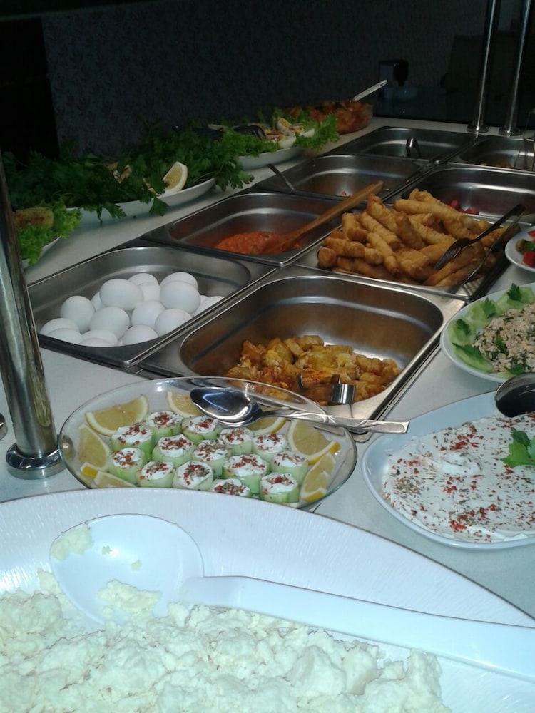 Kar Hotel 27/50
