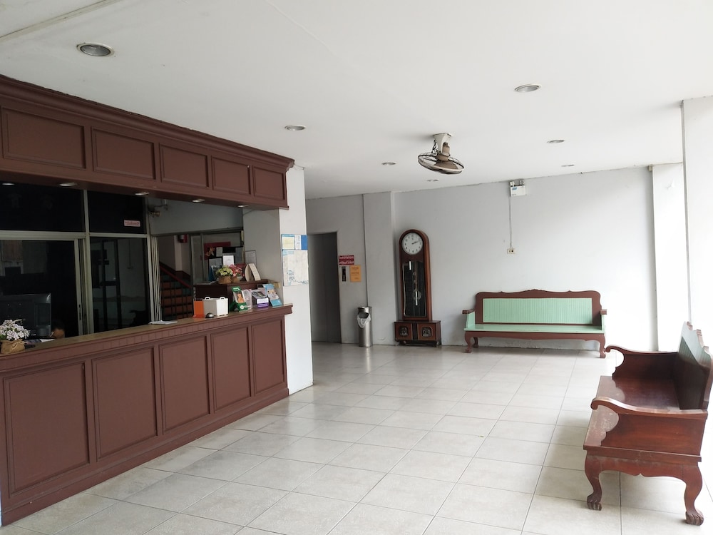 Pakchong Phubade Hotel 11/57