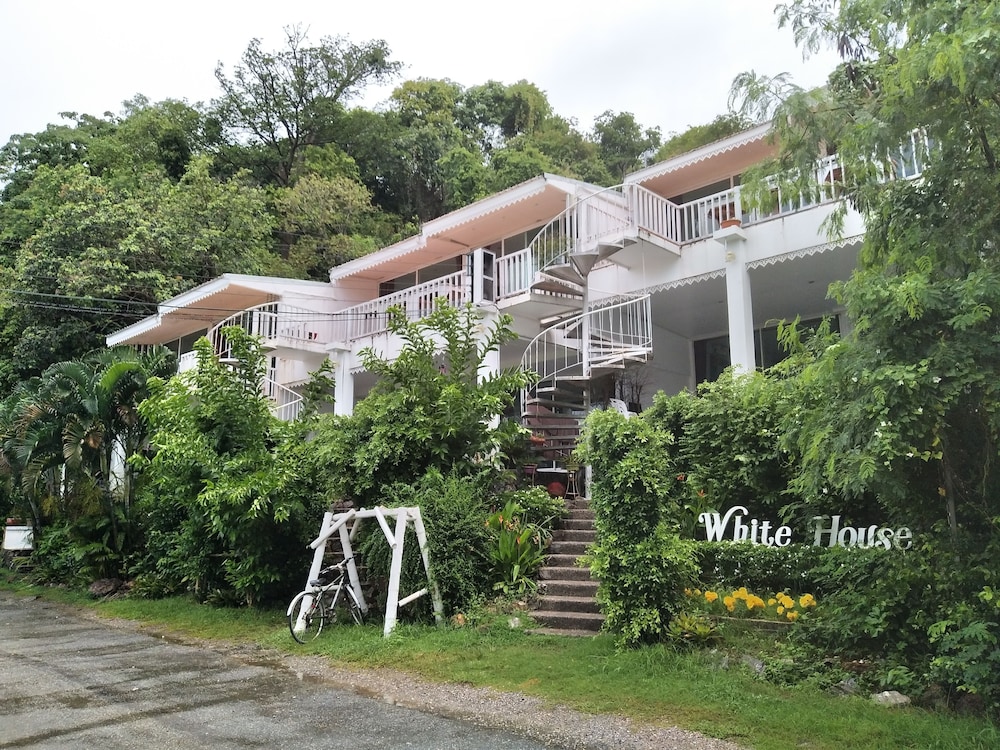 White House Mountian Beach Resort 18/22