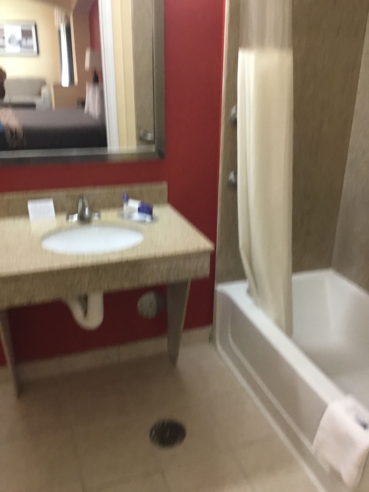 Regency Inn & Suites Baytown 62/62