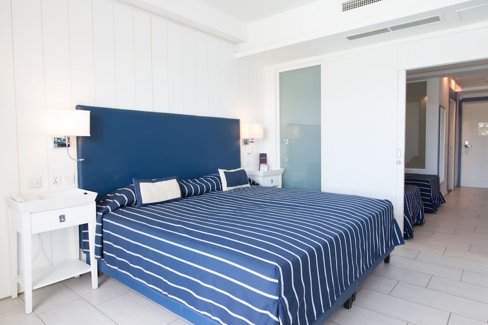 db Seabank Resort and Spa 10/50