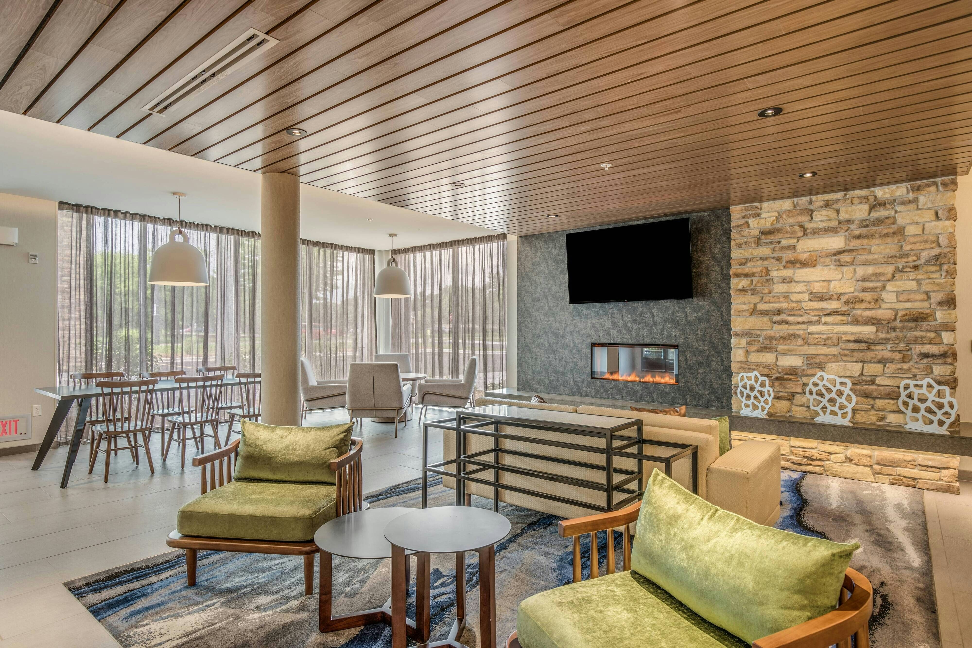 Fairfield Inn & Suites by Marriott Whitewater 23/38