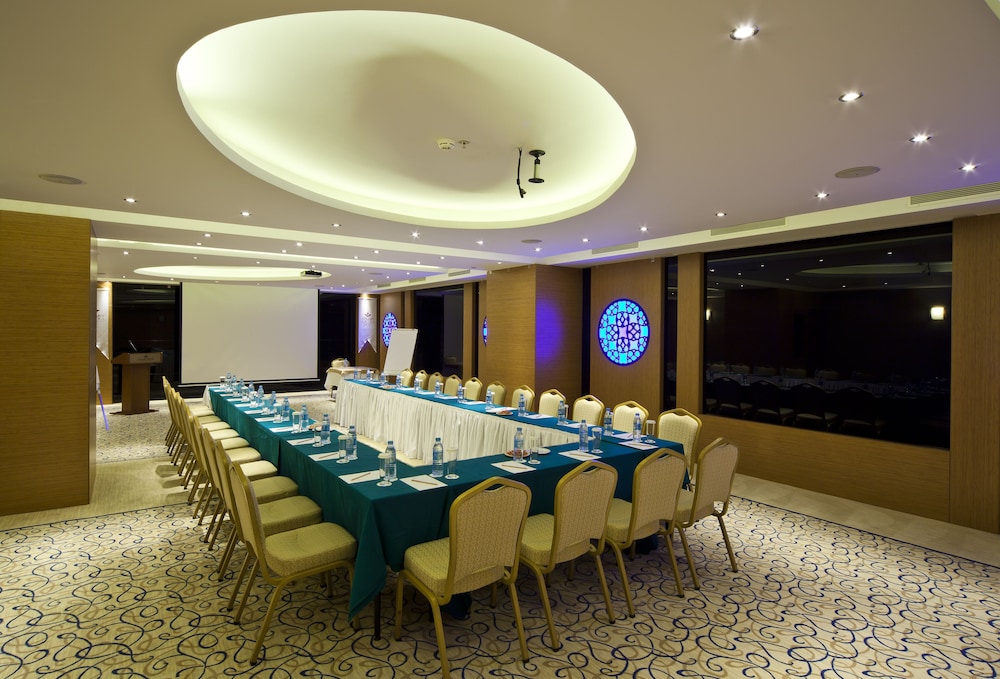 VOLLEY HOTEL ISTANBUL 62/73