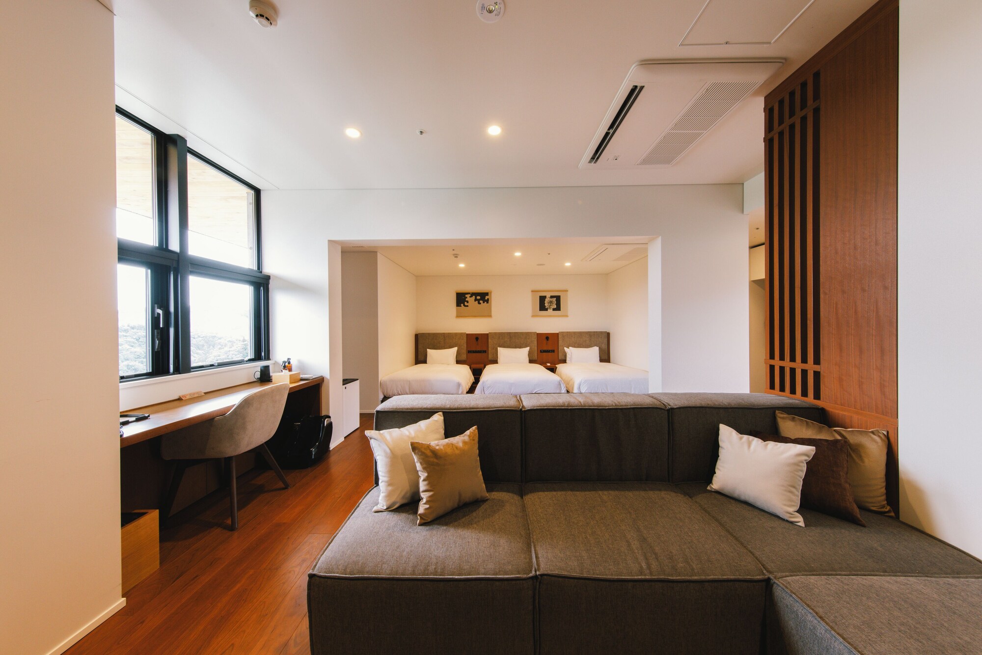 Comfort, Suite, 3 Beds, Outdoor View
