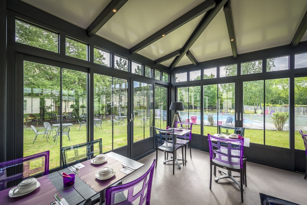 Hotel the Originals Saumur Ouest La Saulaie 41/63