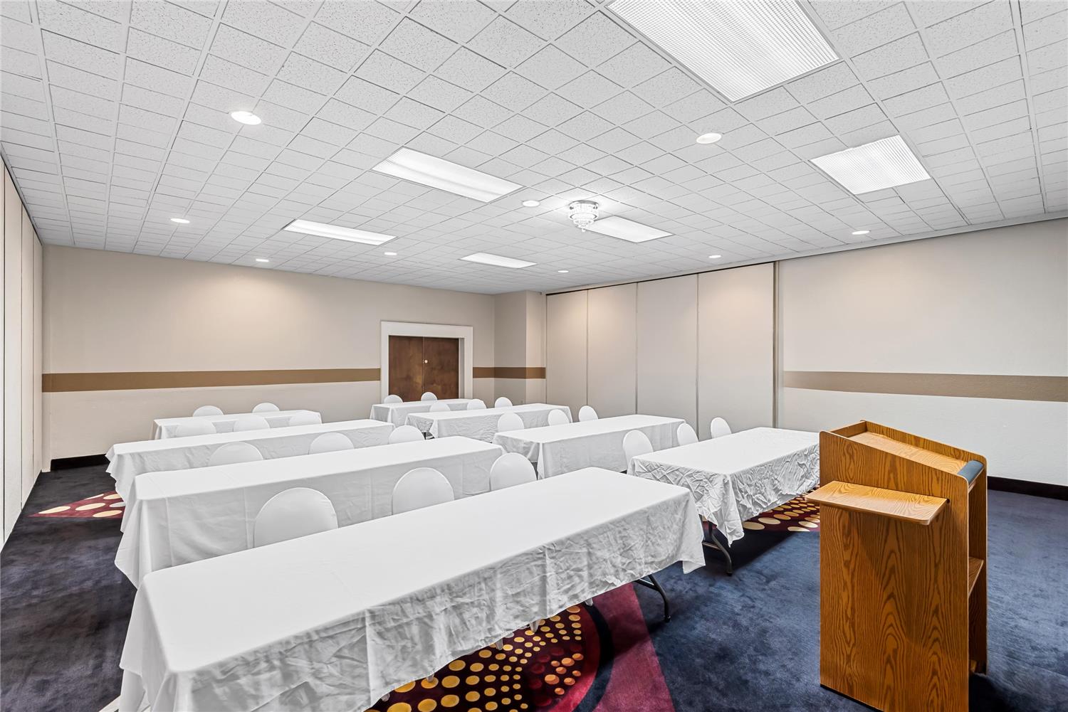 Suburban Studios Fort Dodge 33/44