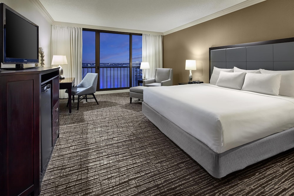 Hyatt Regency Tulsa Downtown 20/86