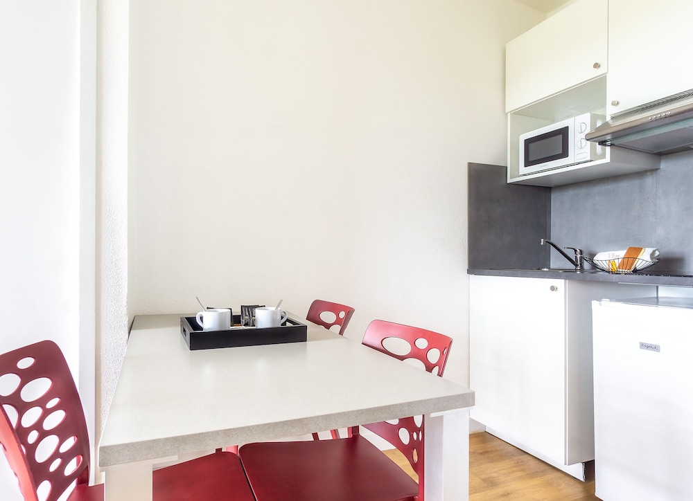 CITY RESIDENCE CHELLES 7/32