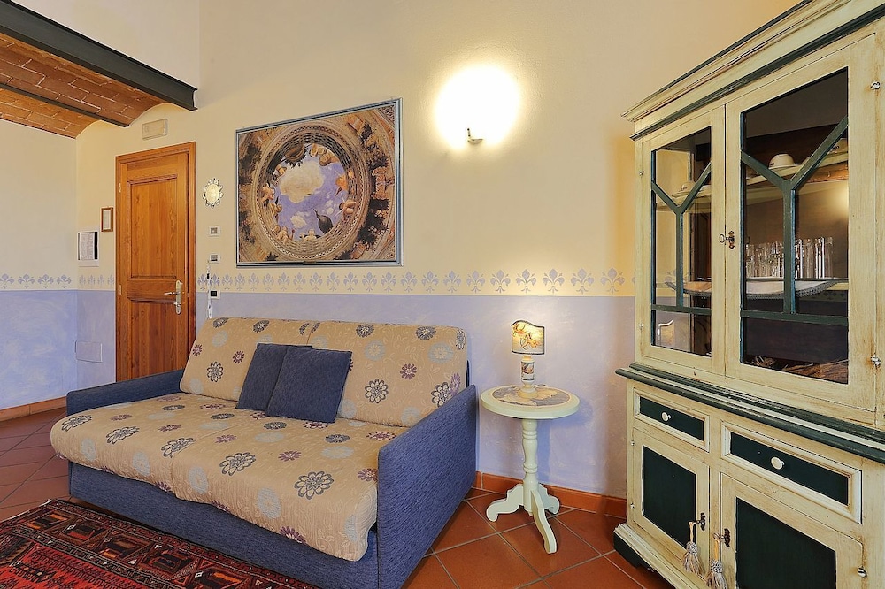 Borgo Di Villa Castelletti 18/62