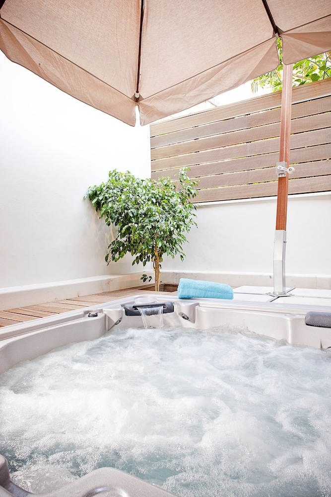 Rimondi Boutique Hotels 25/50