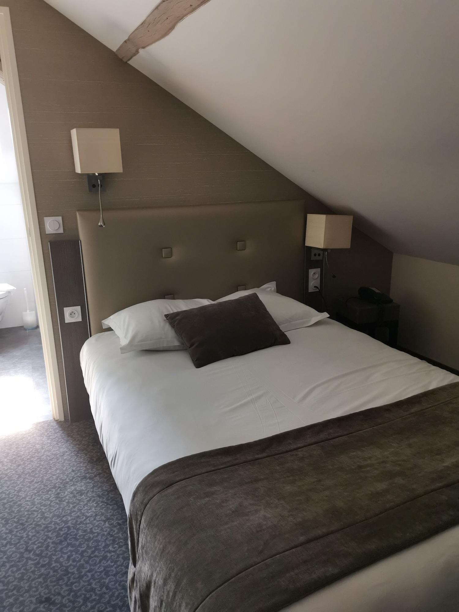 Hotel De La Gare Troyes Centre 18/55