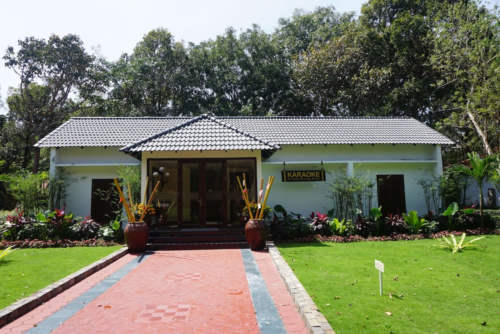 Minera Hot Springs Binh Chau 63/71
