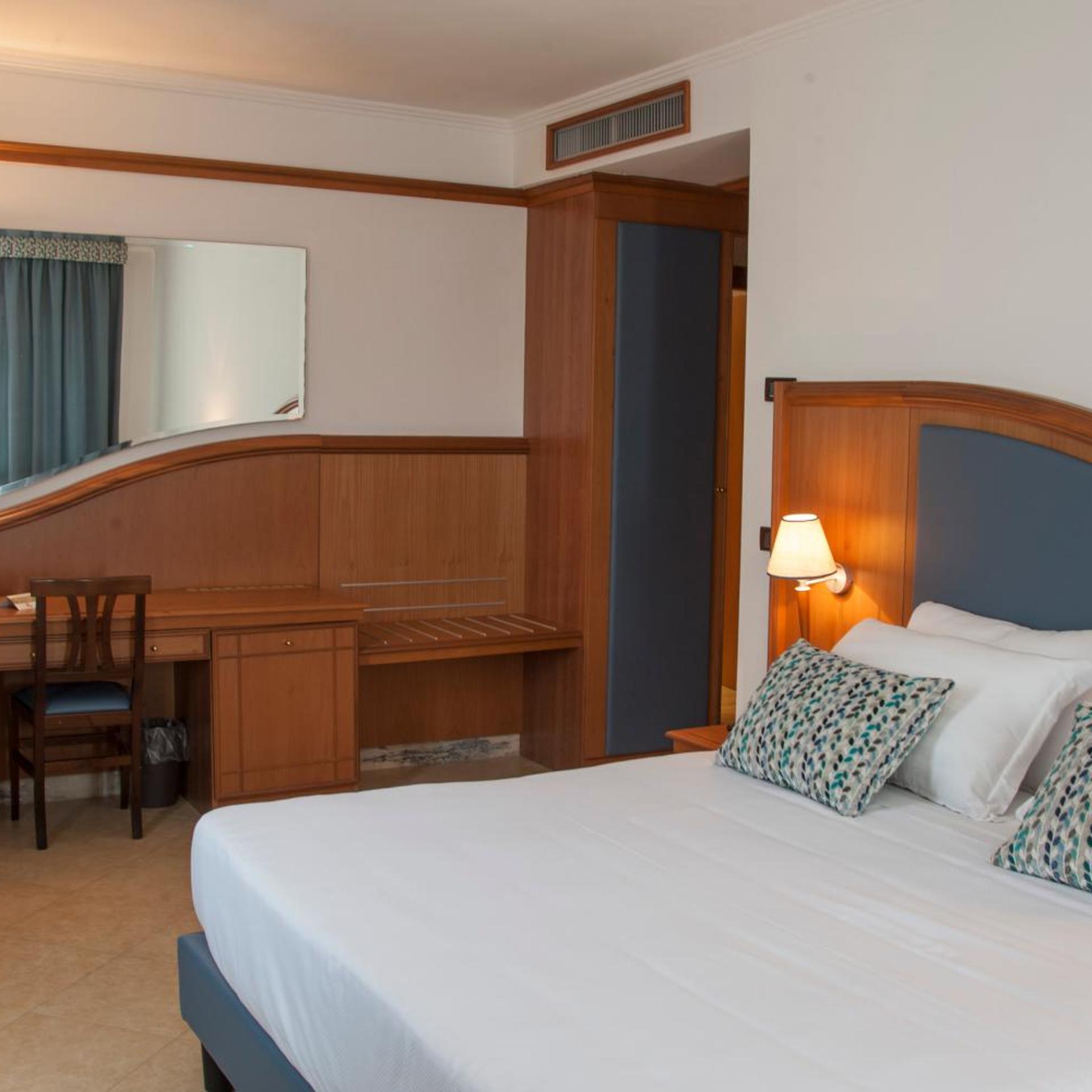Hotel Centrale Sabaudia 10/38