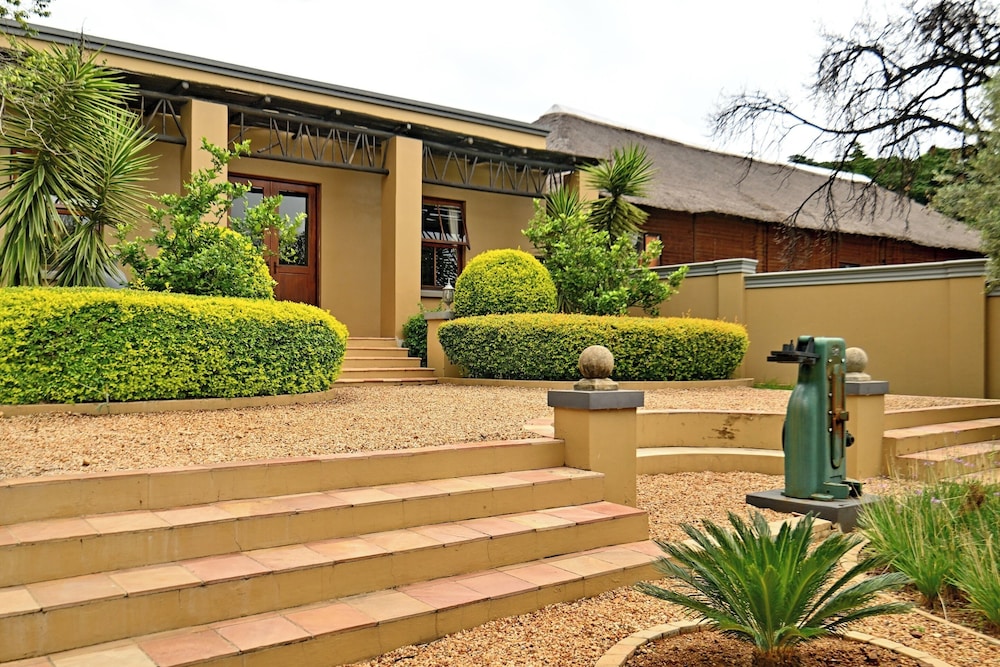 Black Eagle Boutique Hotel And Conferences 46/50